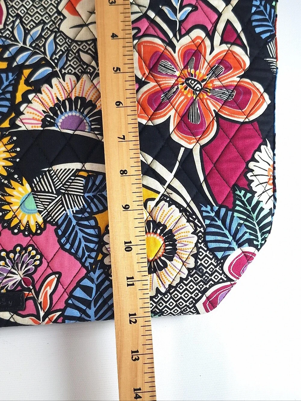 Vera Bradley NWT Quilted Kauai Floral Hobo Shoulder Bag - Picture 5 of 10